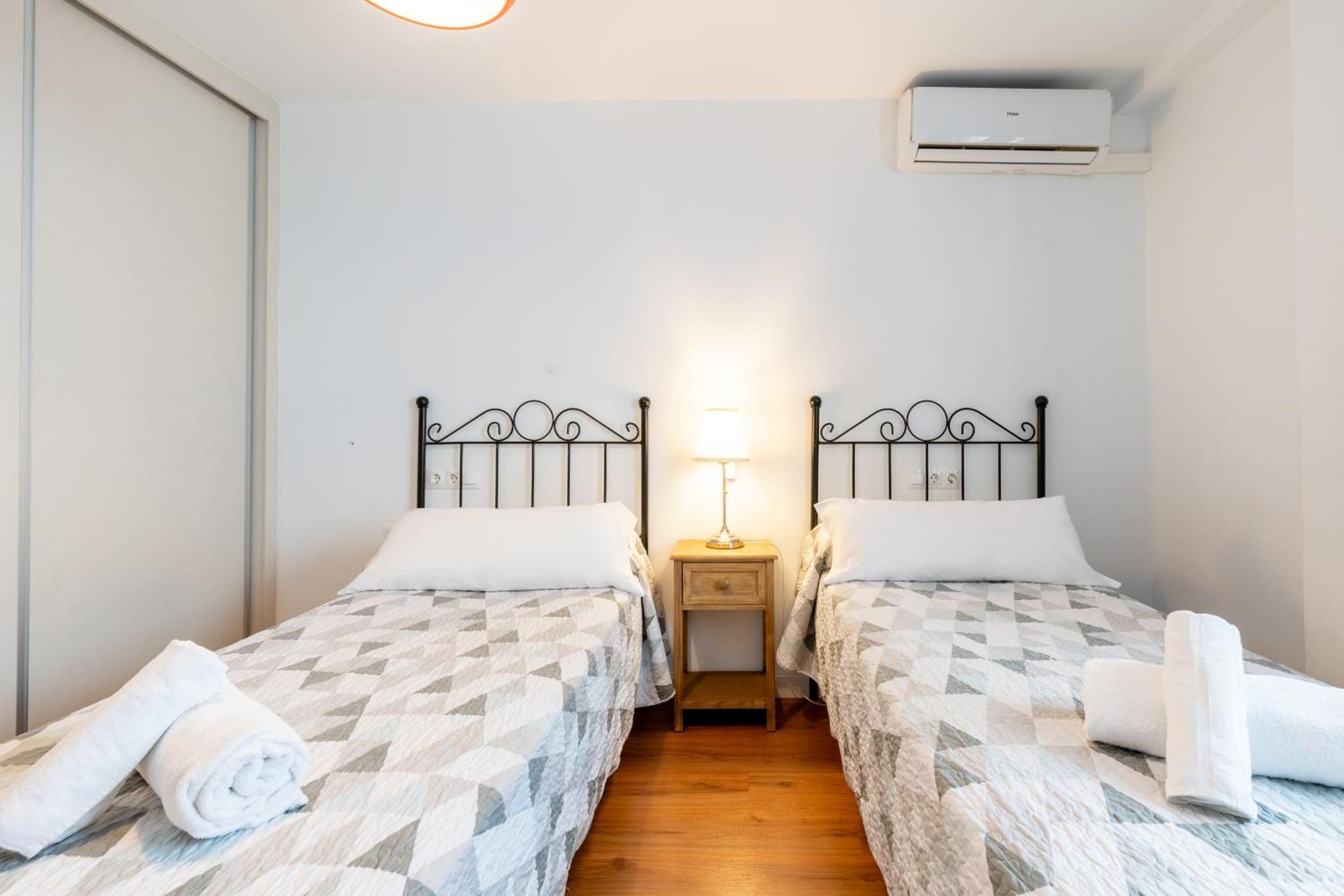 Sn Parking Incluido 4Bd 2Bth Excelente Ubicacion Apartment เซบีญา ภายนอก รูปภาพ